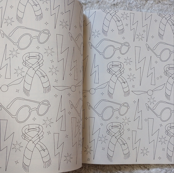 Harry Potter Coloring Book - Picture 2 of 7